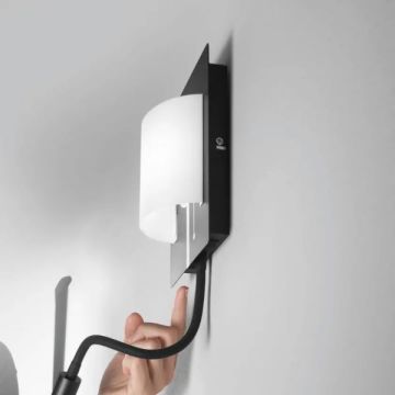 FAN EUROPE - APPLIQUE DA PARETE A LED NERA CON PARALUME BIANCO E BRACCIO FLESSIBILE 6W+3W POP